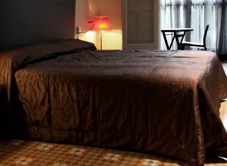 Balmes Apartment