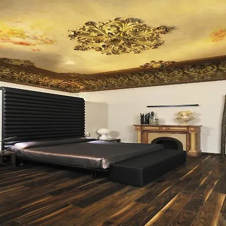 Balmes Apartment *