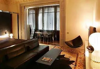 Balmes Apartment